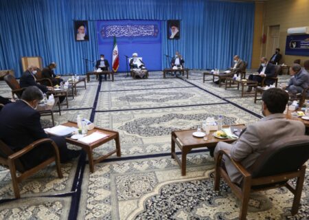 جلسه مجمع نمایندگان و مدیران استان یزد در آستانه سفر رئیس جمهور برگزار شد