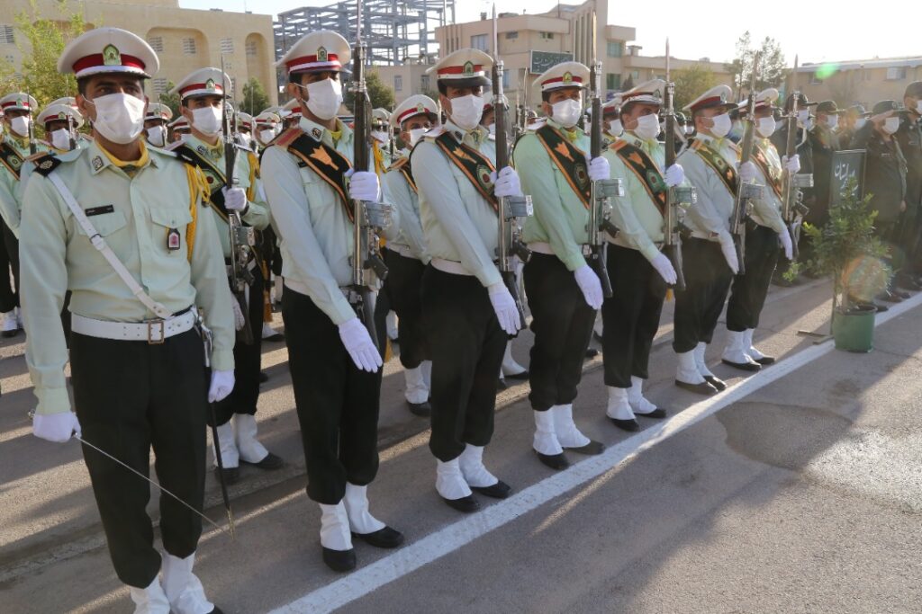 صبحگاه مشترک نیروهای نظامی یزد