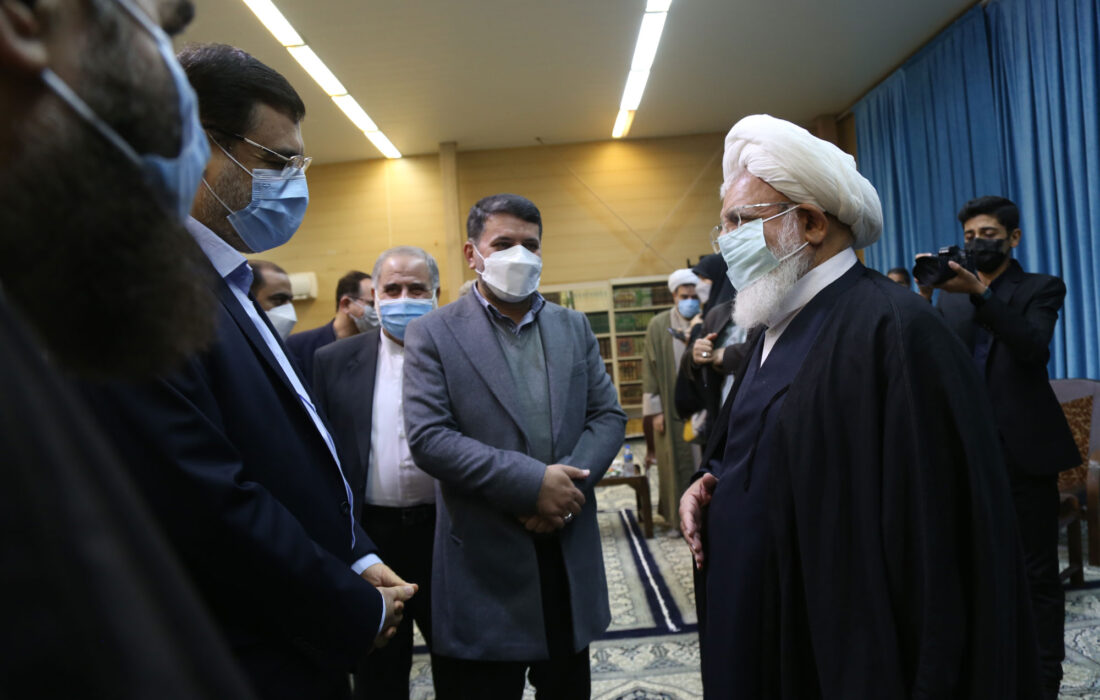 تصاویر دیدار  رئیس بنیاد شهید و امور ایثارگران با آیت الله ناصری