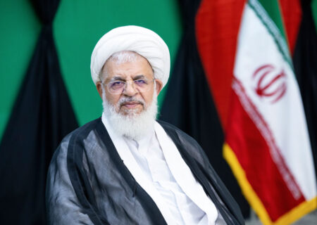 امام جمعه یزد: 9 دی پیام‌آور بصیرت و مقاومت است