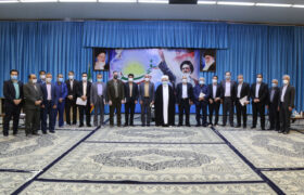 تصاویر دیدار مسئولین دانشگاه های استان یزد با آیت الله ناصری