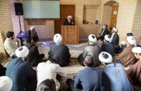 درس اخلاق آیت الله ناصری در مدرسه علمیه خان یزد