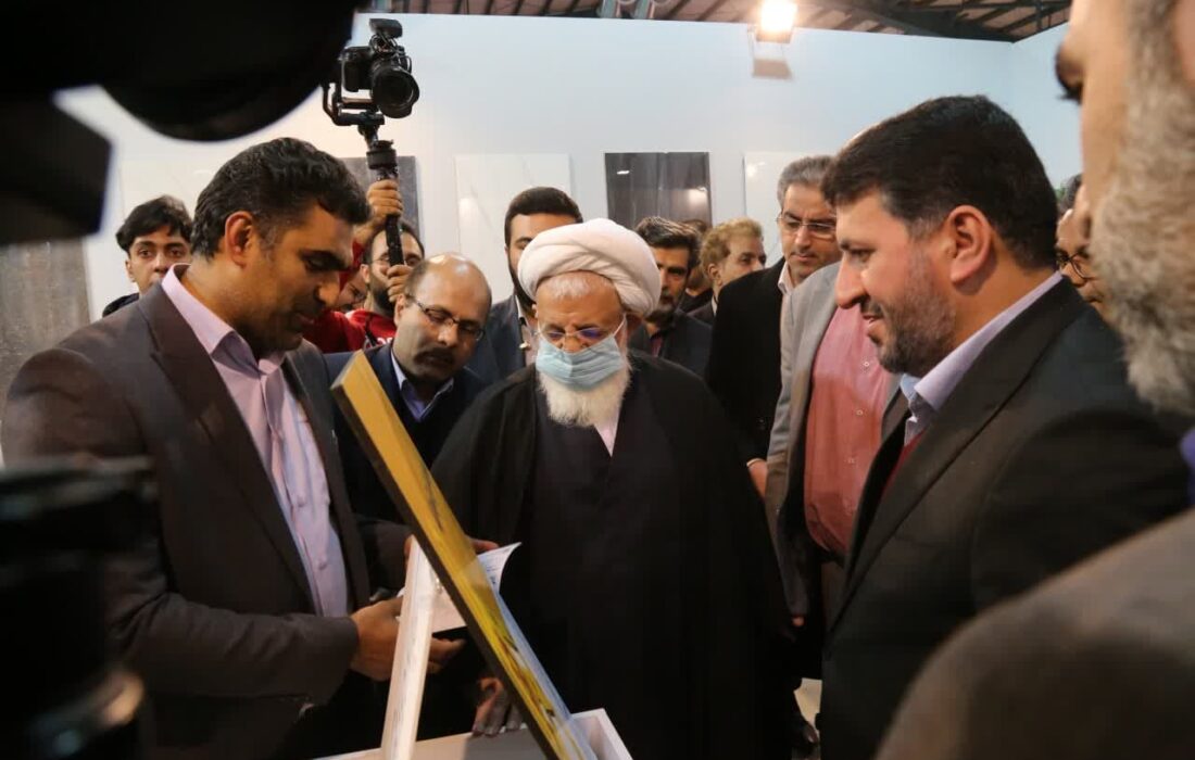 ایران باید به قطب علم و فناوری در منطقه و جهان تبدیل شود