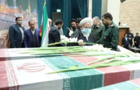 جلسه تفسیر قران با حضور مدیران