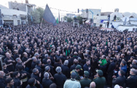 تجمع بزرگ عاشورائیان در میدان امیرچقماق یزد