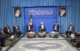 دیدار معاون رئیس جمهور و رئیس سازمان برنامه و بودجه کشور با امام جمعه یزد