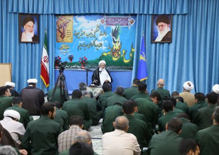 جامعه‌ای که اندیشمند نباشد عقب می‌ماند