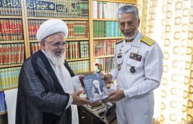 دیدار امیر دریادار سیاری با نماینده ولی فقیه در استان یزد