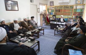 دیدار مسئولین نمایندگی ولی فقیه و حکام شرع امور اراضی منطقه 5 کشور با امام جمعه یزد