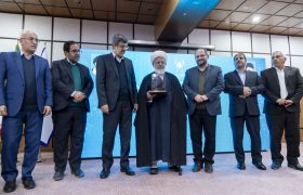 دومین آیین عصر انقلاب اسلامی و تجلیل از مفاخر و اندیشمندان حوزه انقلاب اسلامی و خانواده شهدا استان