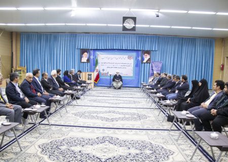 لزوم احداث قطار شهری جهت کاهش ترافیک و آلودگی هوا