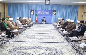 برگزاری دوره آموزشی خمس در دفتر نماینده ولی فقیه در استان
