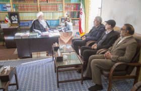 دیدار رئیس ستاد توسعه و بازسازی عتبات عالیات با نماینده ولی فقیه در استان