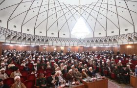 حضور آیت الله ناصری در همایش علماء و روحانیون یزدی مقیم قم