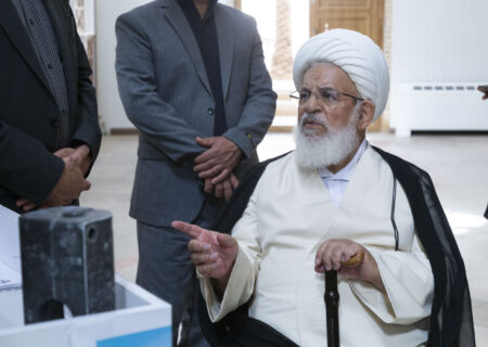 حضور آیت الله ناصری در پارک علم و فناوری یزد