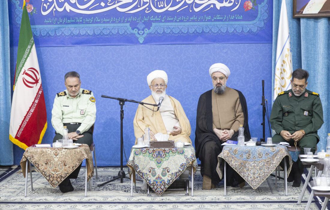 از تأثیرات فضای مجازی بر جامعه غافل نباشیم