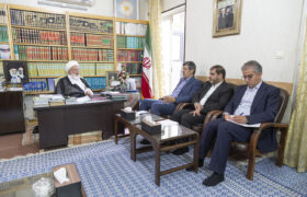 دیدار استاندار و شورای معاونین با نماینده ولی فقیه در استان یزد
