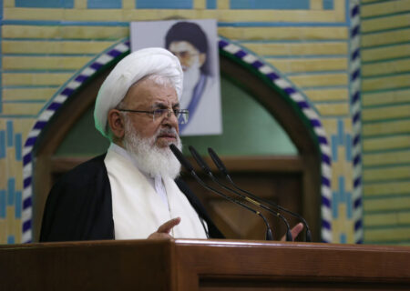 مشروح خطبه های نماز جمعه یزد 24 مرداد ۱۴۰۴