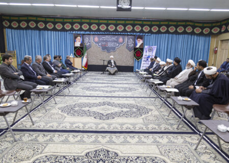 وحدت ملی و مقابله با تهاجم فرهنگی دشمن، اولویت امروز جامعه است