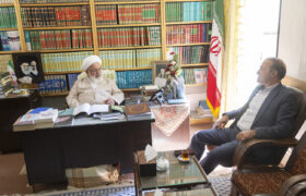 دیدار مدیرکل راه آهن یزد با امام جمعه یزد