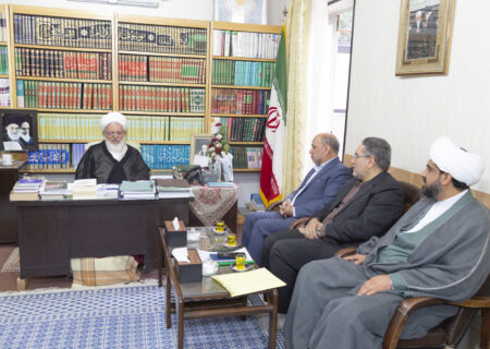 مردم با تبیین آیات و روایات به پرداخت زکات تشویق شوند