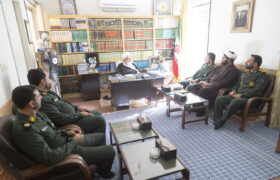 دیدار فرمانده تیپ الغدیر استان یزد با امام جمعه یزد