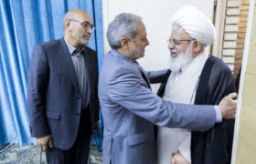 دیدار وزیر آموزش و پرورش با امام جمعه یزد