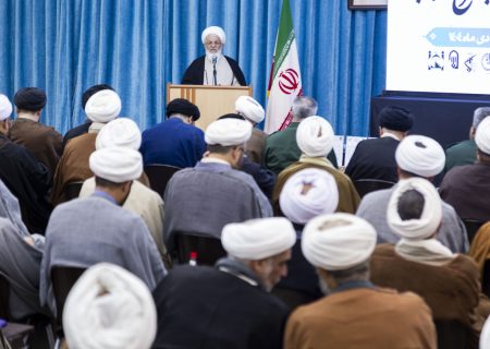 امام جماعت باید دلسوز و شنونده مشکلات مردم باشد