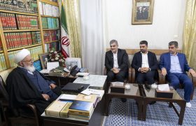 دیدار مدیرعامل بانک مهر ایران با نماینده ولی فقیه در استان