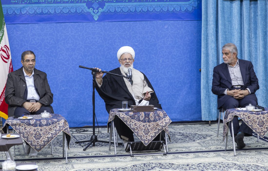 ایستادگی شهدای سلامت، کاری ارزشمند و مایه افتخار است