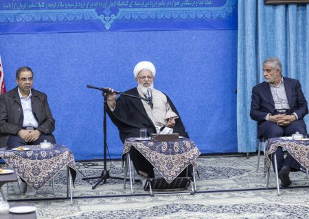 ایستادگی شهدای سلامت، کاری ارزشمند و مایه افتخار است