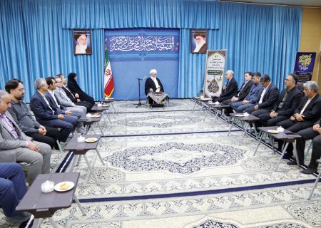 تأکید آیت‌الله ناصری بر لزوم فرهنگ‌سازی مصرف برق و توسعه انرژی خورشیدی در یزد