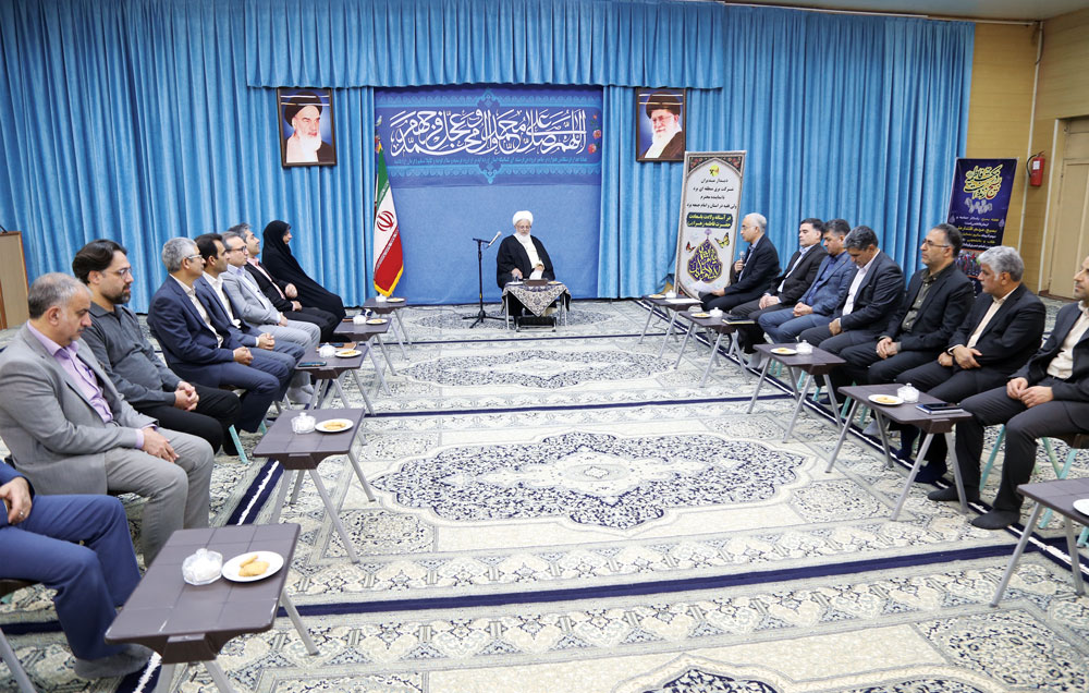 تأکید آیتالله ناصری بر لزوم فرهنگسازی مصرف برق و توسعه انرژی خورشیدی در یزد