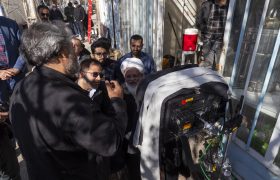 حضور امام جمعه یزد در پشت صحنه فیلمبرداری سریال امیدوارها