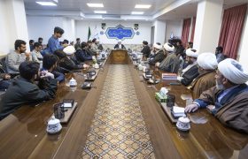 دیدار طلاب مدرسه امام خمینی با آیت الله ناصری