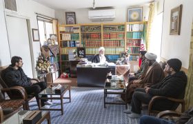 دیدار اعضای حسینیه هنر با امام جمعه یزد